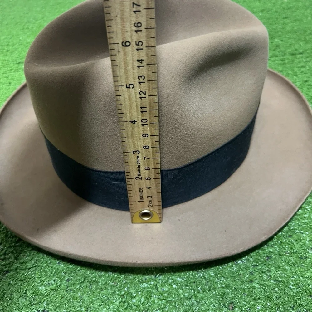 Vintage Golden Coach Dobbs Felt Fedora Hat  7 1/8 Brim Fenway Burnt Feather 60s